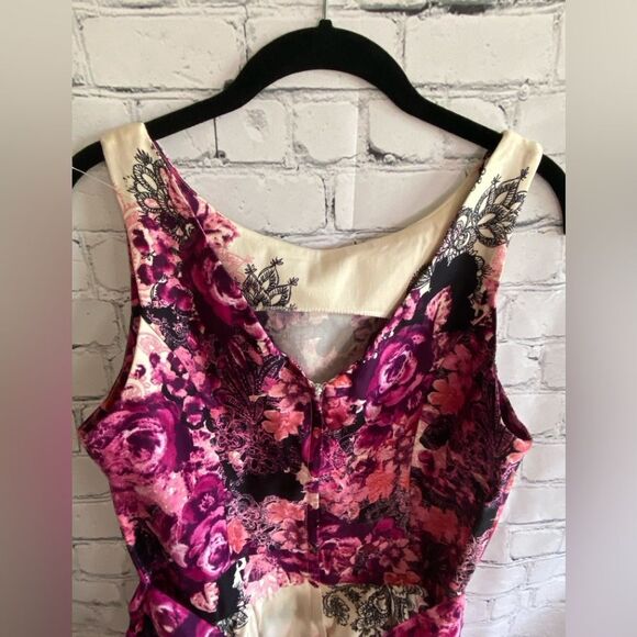 Lady Vintage Tea Dress Size 14 Mid length Pink Cream Floral NWT - Picture 5 of 15